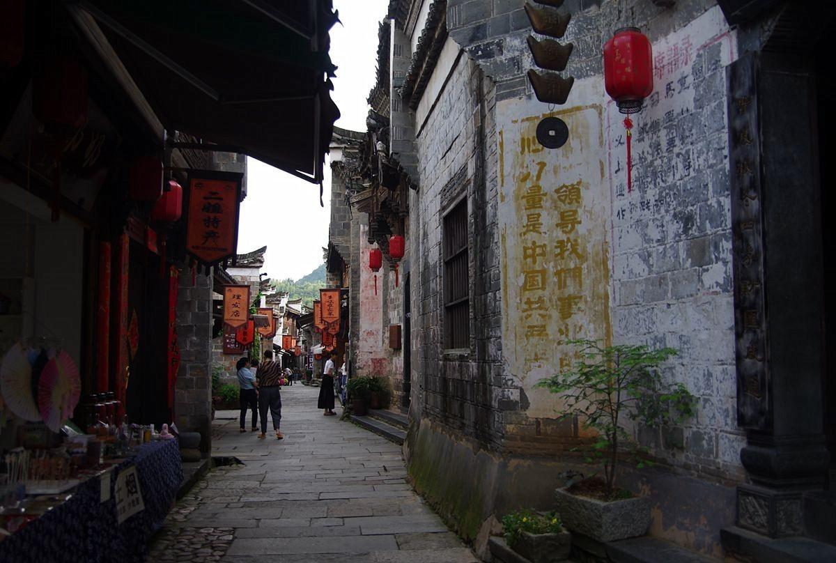 95号汽油步入9元时代，你会因此考虑买新能源车吗？游戏画面